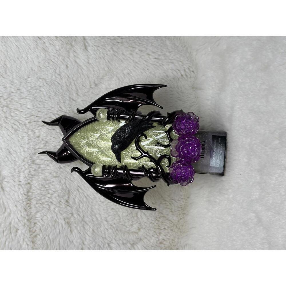 Bath & Body Works Disney Villains Wallflowers Plug Set​ - Picture 6 of 9